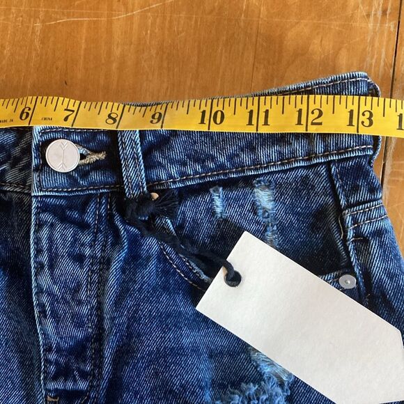 Banjara Blue Denim Loose Fit Super High Rise Distressed Shorts Size 1/24 Juniors - Picture 7 of 7